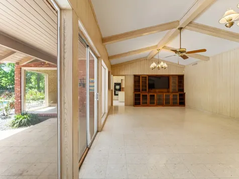 2310 Oak Drive Bay City TX 77414