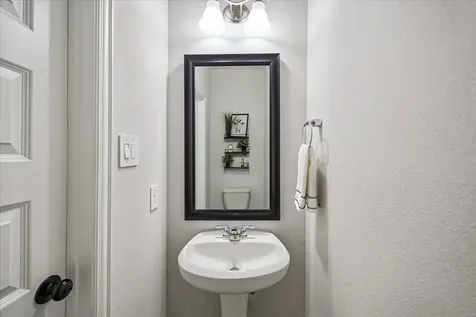 110 Skyshine Court Conroe TX 77304