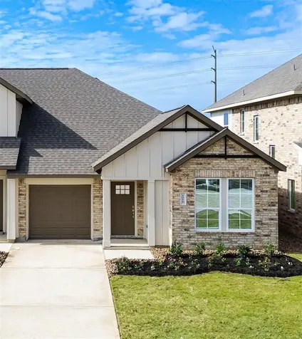 1016 Tillman Lane East Bernard TX 77435