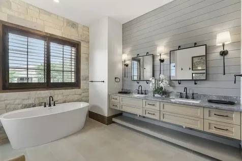 100 Bobwhite Lane Columbus TX 78934