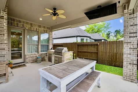 107 Spider Lily Court Montgomery TX 77316