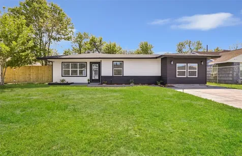 6152 Doulton Drive Houston TX 77033