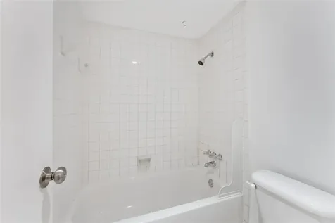 2100 Tanglewilde Street 330 Houston TX 77063