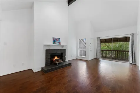 2100 Tanglewilde Street 330 Houston TX 77063
