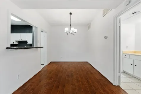 2100 Tanglewilde Street 330 Houston TX 77063