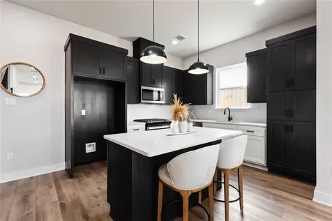 4605 Brady Street B Houston TX 77011