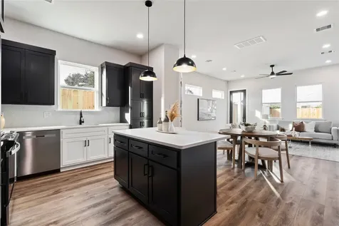 4605 Brady Street B Houston TX 77011