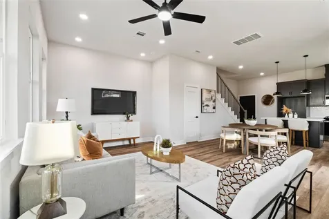 4605 Brady Street B Houston TX 77011