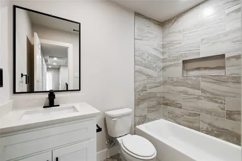 4605 Brady Street B Houston TX 77011