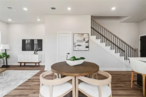 4605 Brady Street B Houston TX 77011