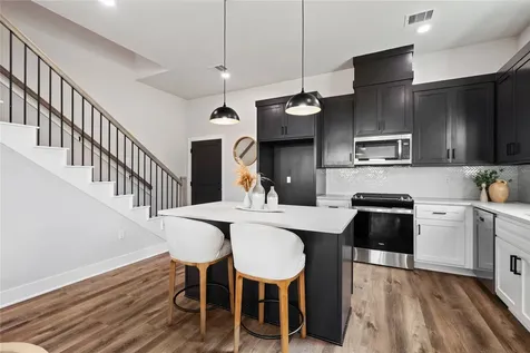 4605 Brady Street B Houston TX 77011