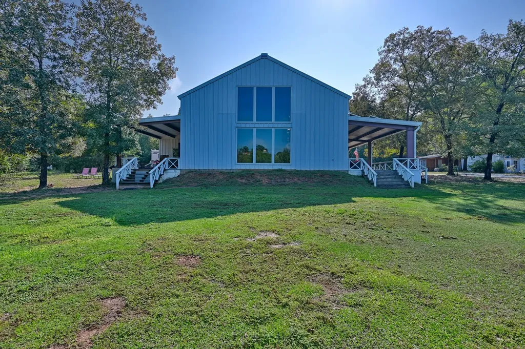 3200 Lazy River Montgomery TX 77316