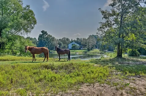3200 Lazy River Montgomery TX 77316