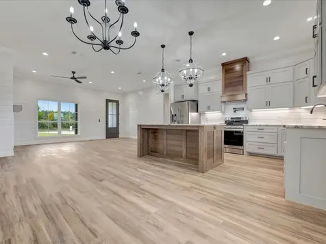 335 Ralph Nerren Huntington TX 75949