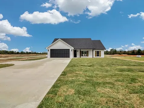 335 Ralph Nerren Huntington TX 75949