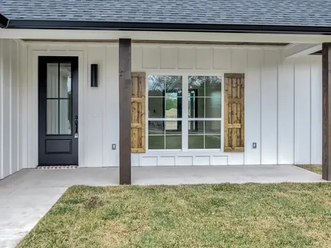 335 Ralph Nerren Huntington TX 75949