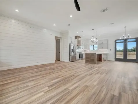 335 Ralph Nerren Huntington TX 75949