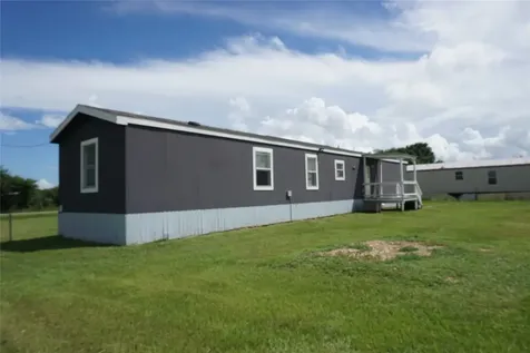 710 Parkmoor Boulevard Edna TX 77957