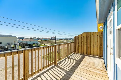 917 Blue Water Highway Surfside Beach TX 77541