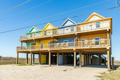 917 Blue Water Highway Surfside Beach TX 77541