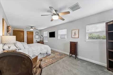 5015 Caplin Street Houston TX 77026