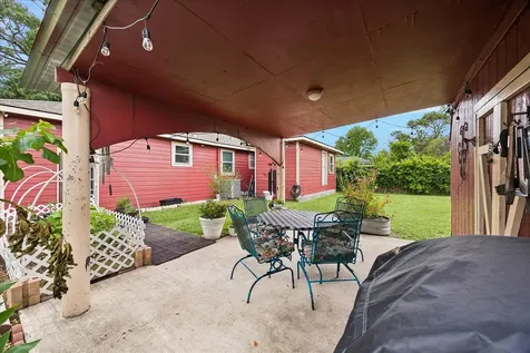 5015 Caplin Street Houston TX 77026