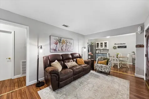 5015 Caplin Street Houston TX 77026