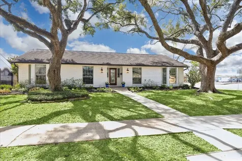 5247 Cheena Drive Houston TX 77096