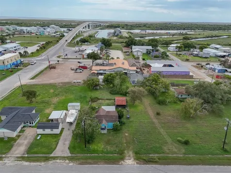 863 Lewis Street Matagorda TX 77414