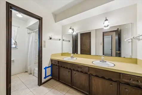 12503 Mooredale Lane Houston TX 77024