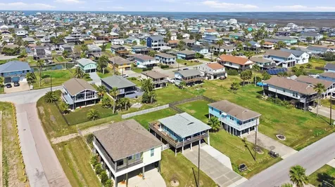 16630 Jamaica Inn Road Jamaica Beach TX 77554