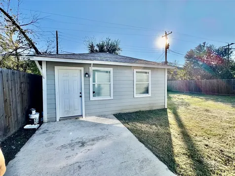 5842 Southville Street Houston TX 77033