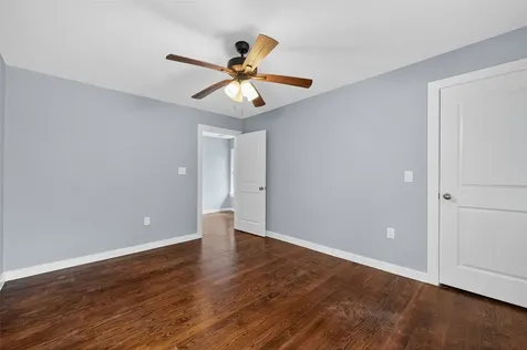 1933 Santa Rosa Street Houston TX 77023