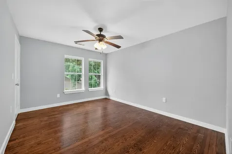 1933 Santa Rosa Street Houston TX 77023