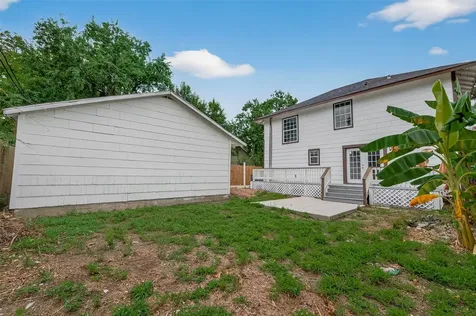 1933 Santa Rosa Street Houston TX 77023