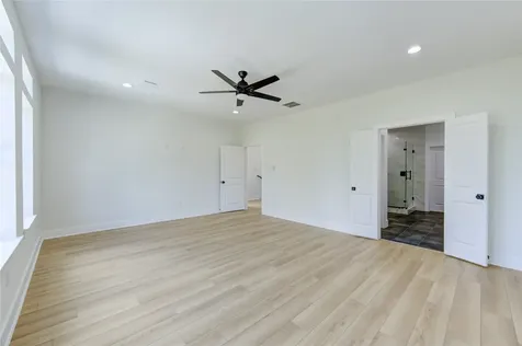4531 Creekmont Drive Houston TX 77091