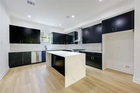 4531 Creekmont Drive Houston TX 77091