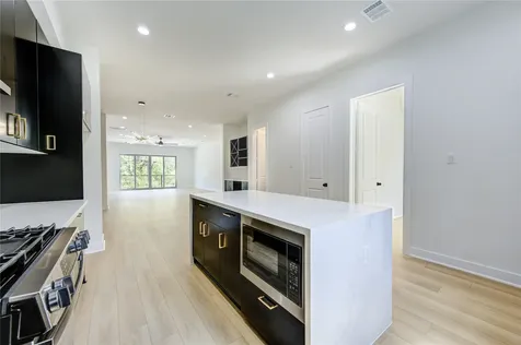 4531 Creekmont Drive Houston TX 77091