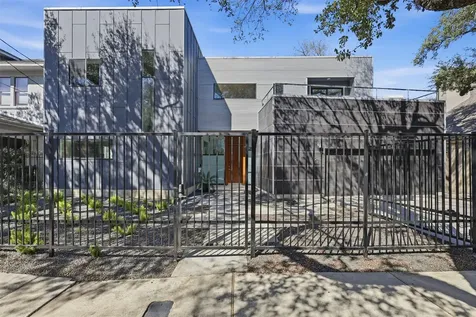 2412 Helena Street Houston TX 77006