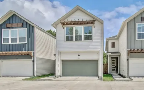 970 Highland Sound Lane Houston TX 77091