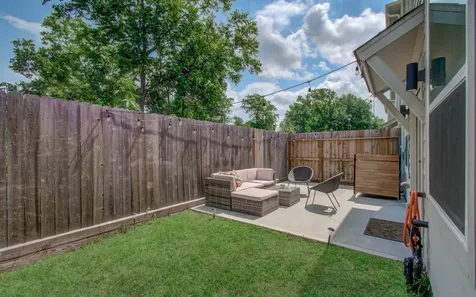 970 Highland Sound Lane Houston TX 77091