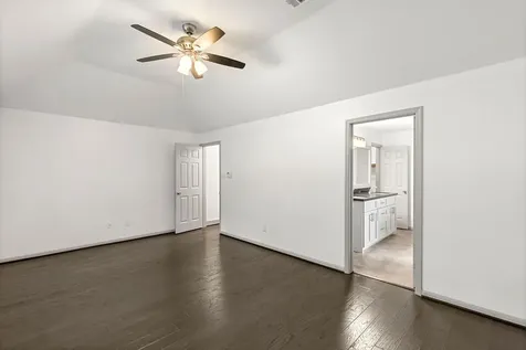 39 W Tallowberry Drive The Woodlands TX 77381