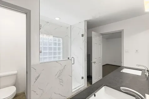 39 W Tallowberry Drive The Woodlands TX 77381