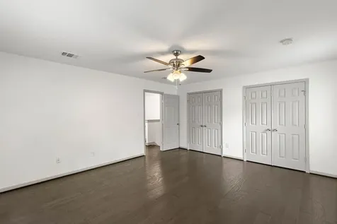 39 W Tallowberry Drive The Woodlands TX 77381