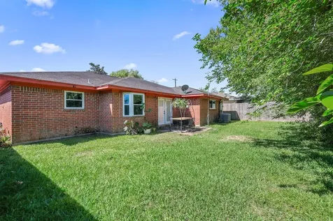 7314 Robin Street Texas City TX 77591
