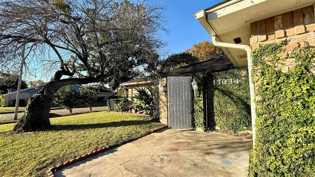 13034 Birch Grove Drive Houston TX 77099