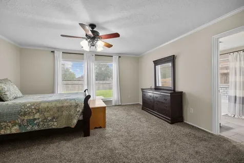 2915 Bentley Court Pearland TX 77584