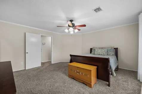 2915 Bentley Court Pearland TX 77584