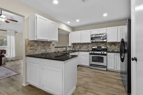 2915 Bentley Court Pearland TX 77584