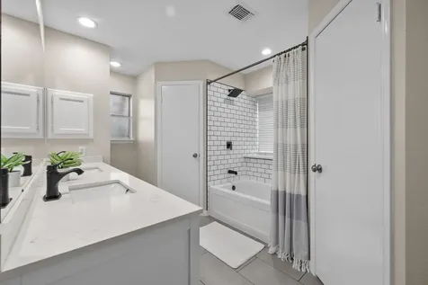 2915 Bentley Court Pearland TX 77584